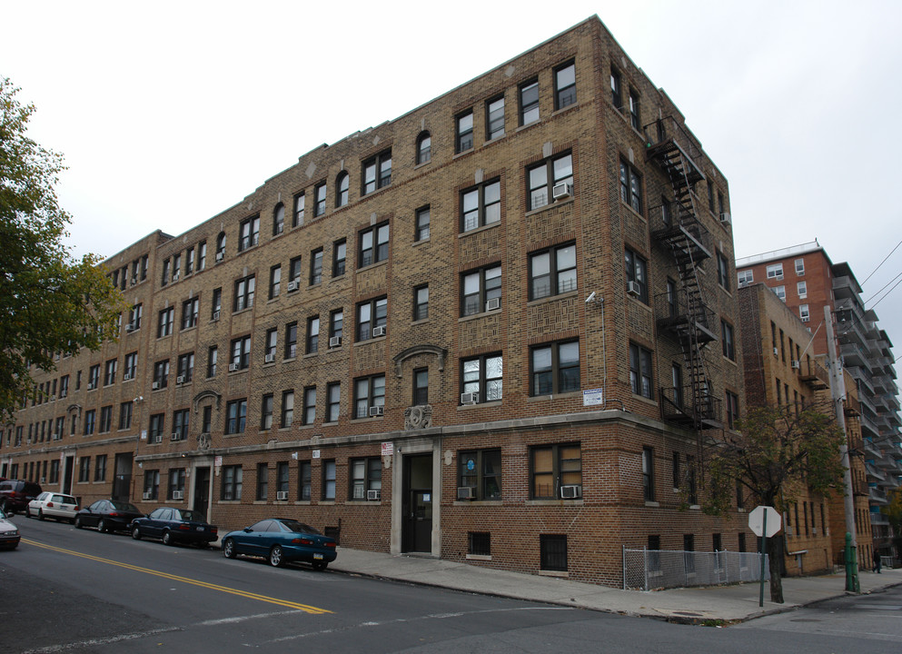 267-269 Hawthorne Ave in Yonkers, NY - Building Photo