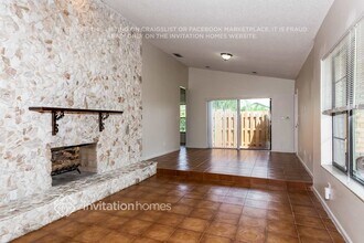 10941 NW 7th St in Coral Springs, FL - Foto de edificio - Building Photo