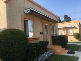 1053 W 51st Pl, Unit Jennifer Smith in Los Angeles, CA - Building Photo