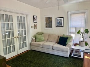 68 Alpine St, Unit 1 in Somerville, MA - Building Photo - Building Photo