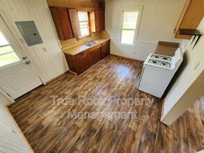 203 E 4th in Asher, OK - Building Photo - Building Photo