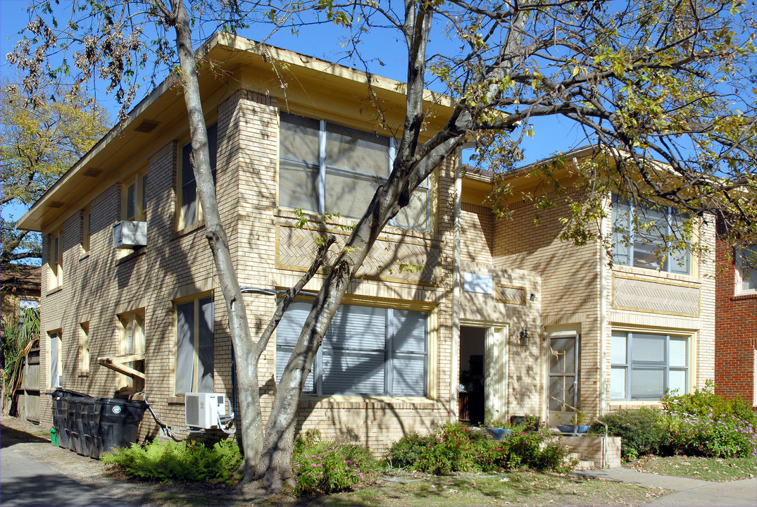 1644 Hawthorne St in Houston, TX - Building Photo