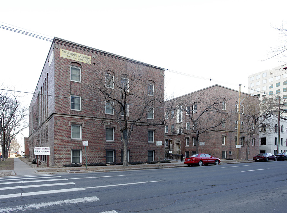 Drehmoor Apartments in Denver, CO - Foto de edificio