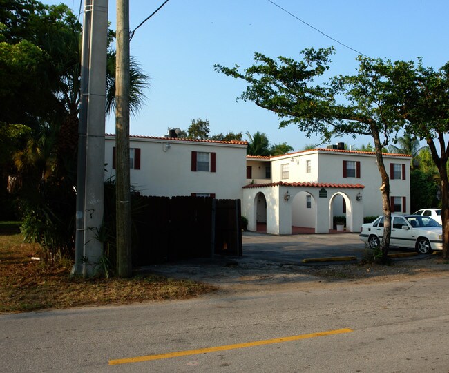 16 SW 9th St in Fort Lauderdale, FL - Building Photo - Building Photo