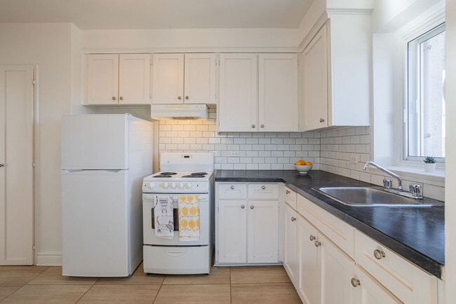 Gestion Forest Hill in Montréal, QC - Building Photo - Building Photo