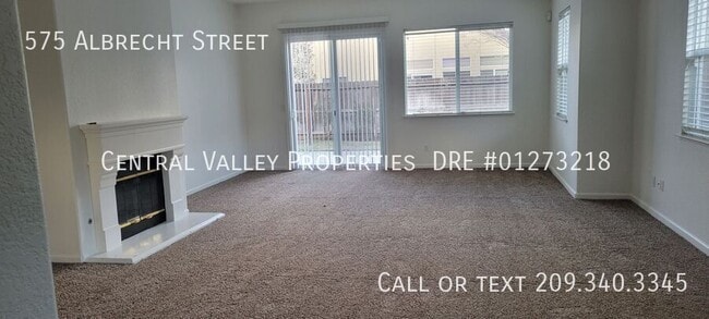 575 Albrecht St in Manteca, CA - Building Photo - Building Photo