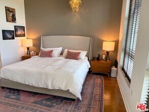 13020 Pacific Promenade in Los Angeles, CA - Building Photo - Building Photo