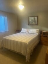 8728 S Leafwood Ln in Sandy, UT - Building Photo - Building Photo