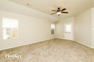232 Creekview Way in New Braunfels, TX - Building Photo - Building Photo