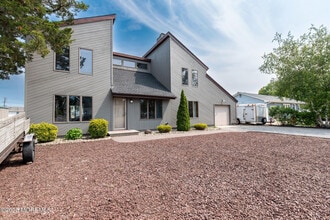 813 Cable Dr in Forked River, NJ - Building Photo - Building Photo