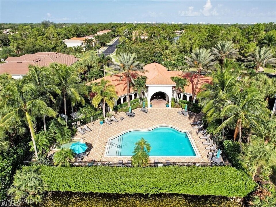 12839 Carrington Cir in Naples, FL - Building Photo