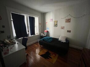 1197 Commonwealth Ave, Unit 3 in Boston, MA - Building Photo - Building Photo