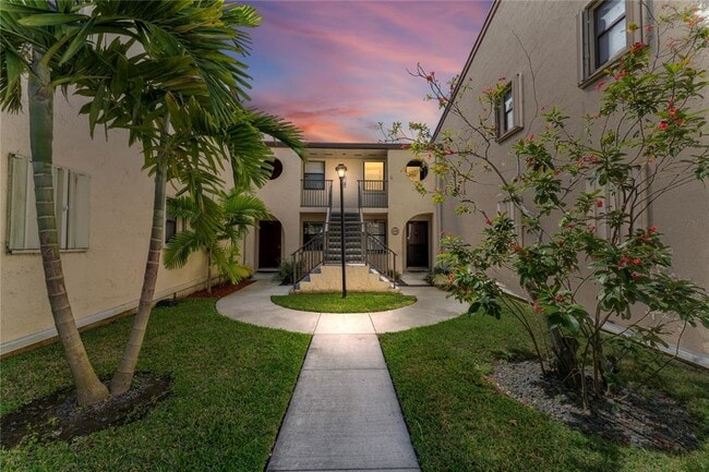 11344 Taft St, Unit 11344 in Pembroke Pines, FL - Building Photo - Building Photo