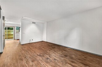 1376 Oakland Ave in Fayetteville, AR - Building Photo - Building Photo