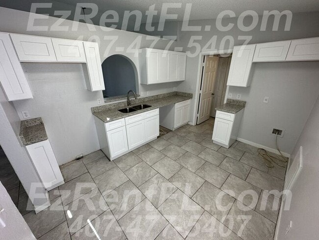 273 McKay Blvd in Sanford, FL - Building Photo - Building Photo