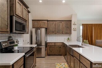 5616 Escondido Pass in McAllen, TX - Building Photo - Building Photo