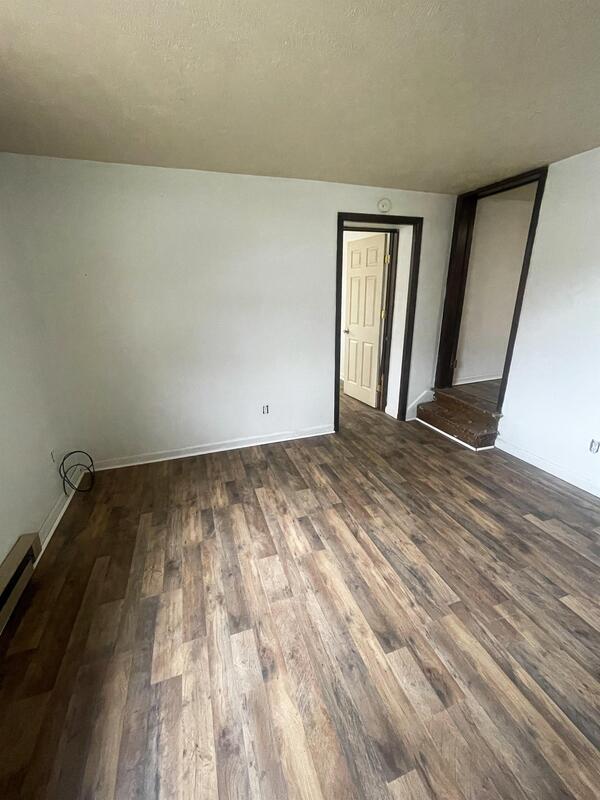 317 Heaslett Ave in Weirton, WV - Building Photo - Building Photo