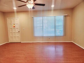 2295 Mexican Way in Clearwater, FL - Building Photo - Building Photo