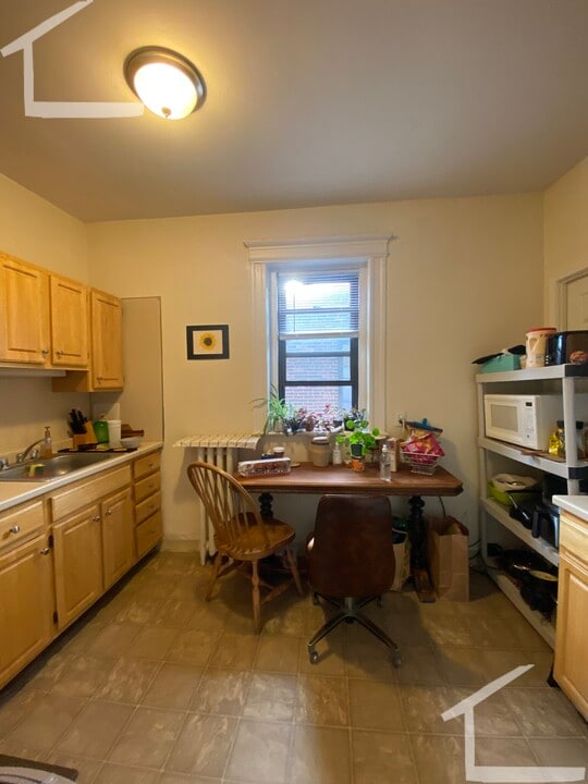 150 Freeman St, Unit 5 in Brookline, MA - Foto de edificio