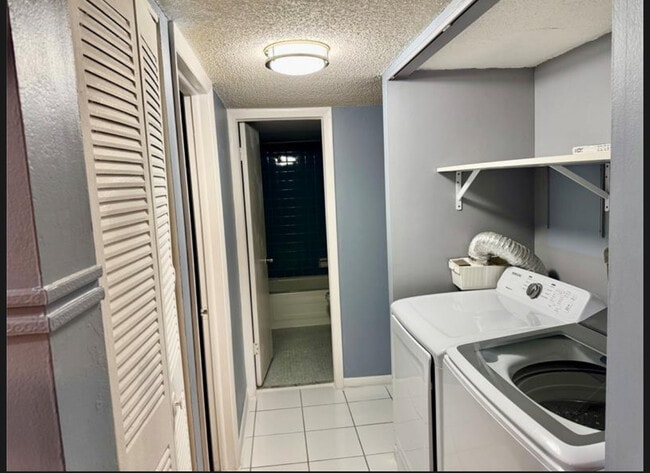 7175 Orange Dr, Unit Davie Rental in Davie, FL - Building Photo - Building Photo