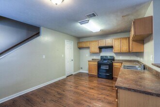 10602 Pine Landing Dr in Houston, TX - Building Photo - Building Photo