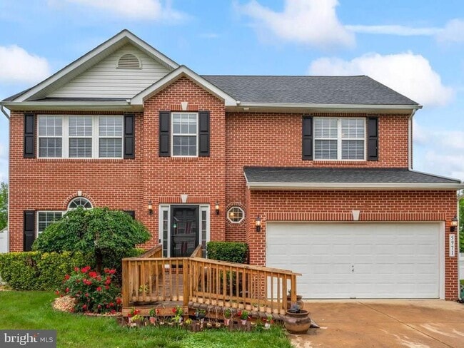 property at 5971 Schooner Cir