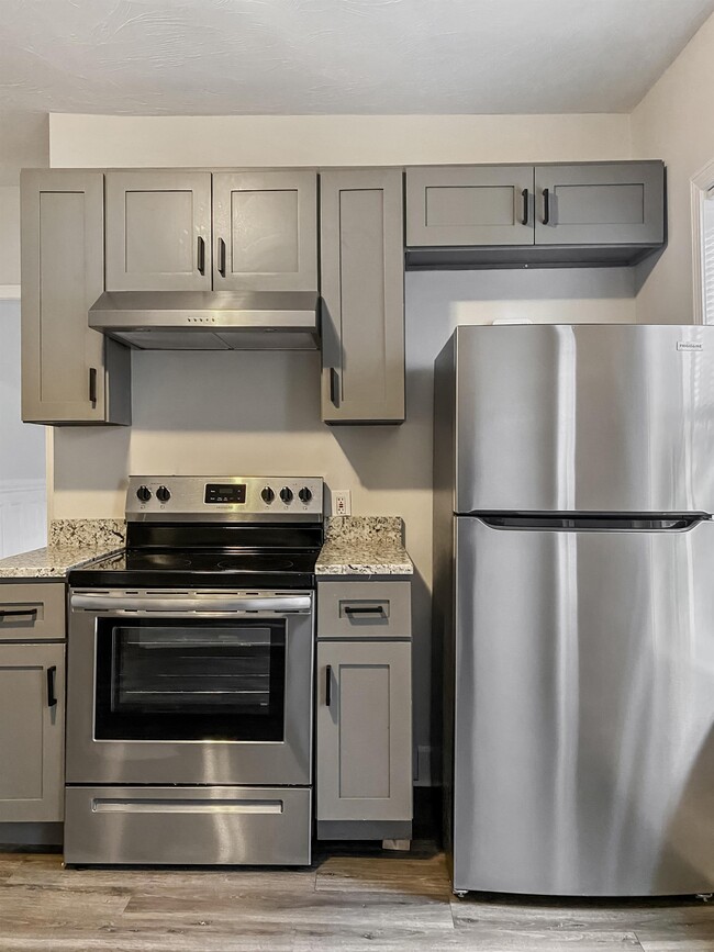 55 Hollander St, Unit 4
