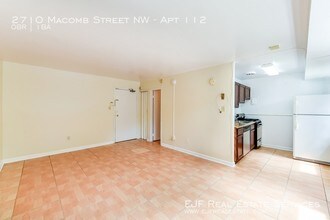 2710 Macomb St NW-Unit -Apt 112 in Washington, DC - Building Photo - Building Photo