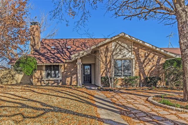 330 Cedar Creek Dr in Duncanville, TX - Building Photo