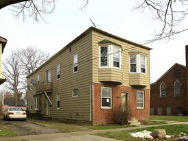 16413 Arcade Rd in Cleveland, OH - Building Photo