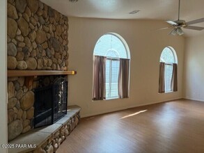 827 Hemlock Ave in Prescott, AZ - Building Photo - Building Photo