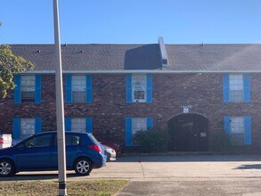 6752 Titian Ave in Baton Rouge, LA - Building Photo - Building Photo