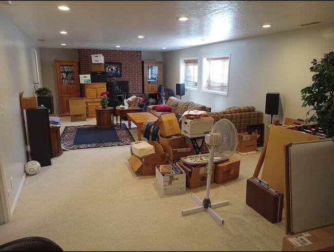 1451 Knollwood Dr in Sandy, UT - Building Photo - Building Photo