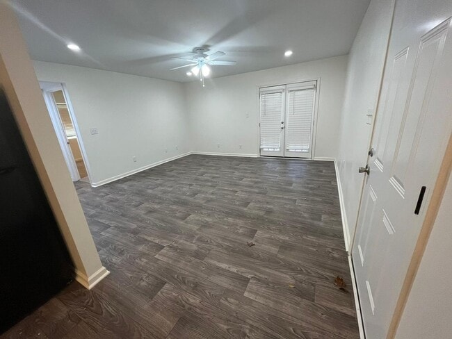 property at 2514 S Seale Rd
