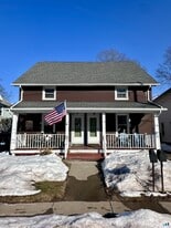 24 Dean Ave in East Windsor, CT - Building Photo