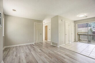 433 N Riverview Dr in Parchment, MI - Building Photo - Building Photo