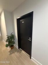 5 Broadway in Troy, NY - Foto de edificio - Building Photo