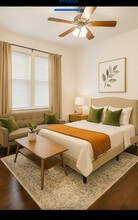 120 N Hennessey St in New Orleans, LA - Foto de edificio - Building Photo