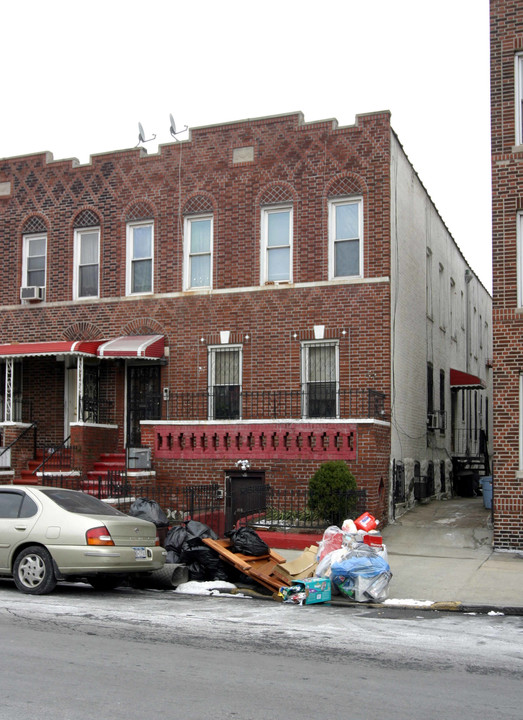 9506 Avenue A in Brooklyn, NY - Foto de edificio