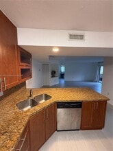 4720 NW 102nd Ave, Unit 102-21 in Doral, FL - Building Photo - Building Photo