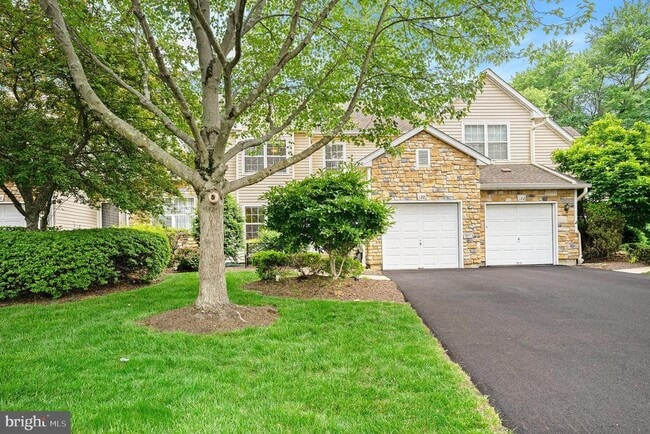 property at 120 Medinah Dr