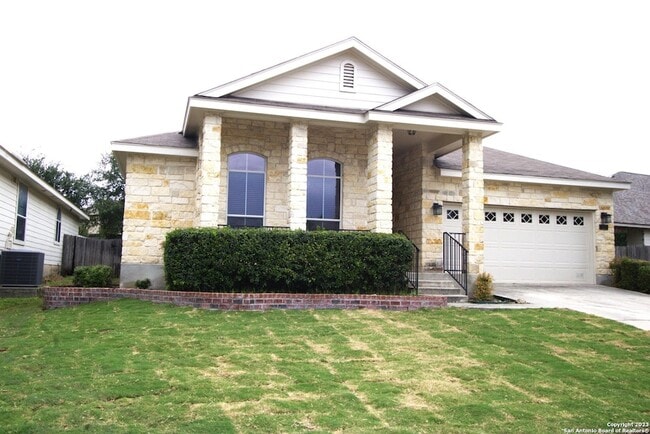 327 Soaring Breeze in San Antonio, TX - Building Photo - Building Photo