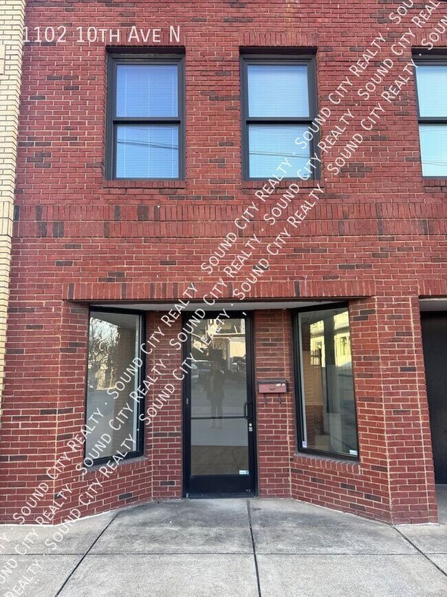 1102 10th Ave N in Nashville, TN - Building Photo - Building Photo