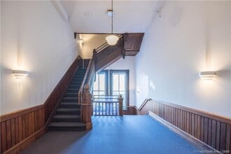 27 Hillside Pl in New Britain, CT - Building Photo - Building Photo