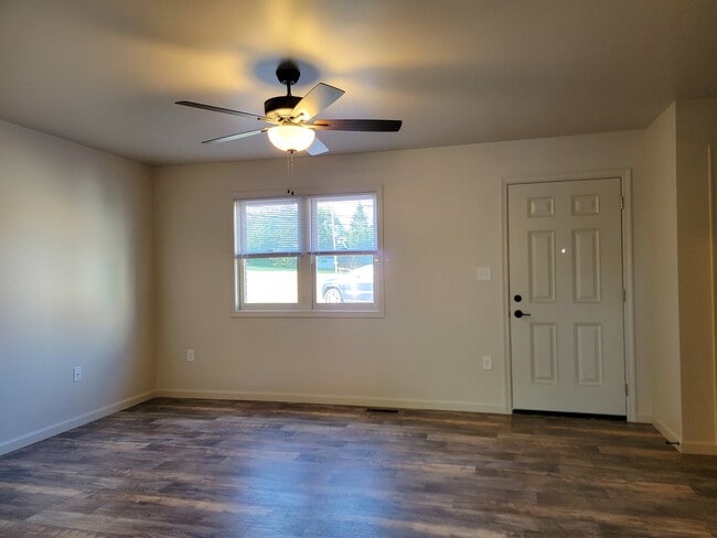 1520 N Reading Rd in Stevens, PA - Building Photo - Building Photo