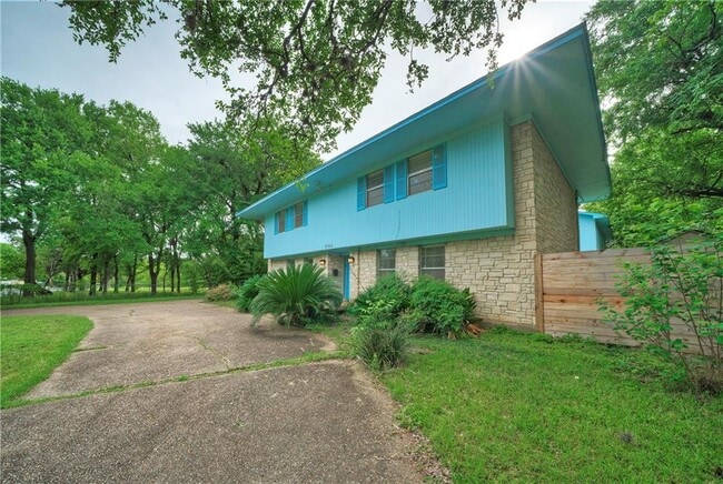 2105 Rabb Rd in Austin, TX - Building Photo - Building Photo