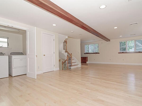 53 Winslow Ave, Unit 2 in Somerville, MA - Foto de edificio - Building Photo