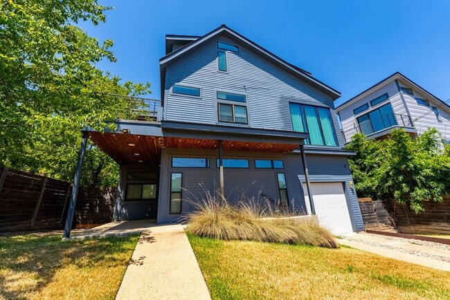 property at 1902 S L Davis Ave