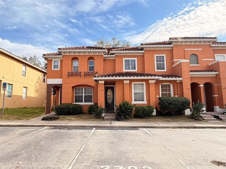 2703 Andros Ln in Kissimmee, FL - Building Photo