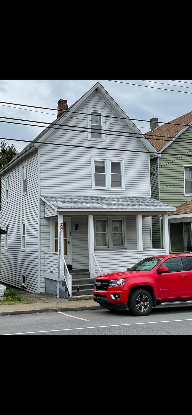 property at 198 N Main St